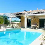 Dom wakacyjny Villa Nimes Nîmes